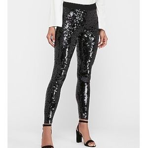 🚨Express Sequin leggings🚨